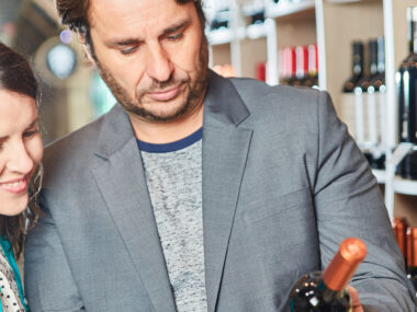alkohol priser Paris Frankrike vin ol sprit brennevin