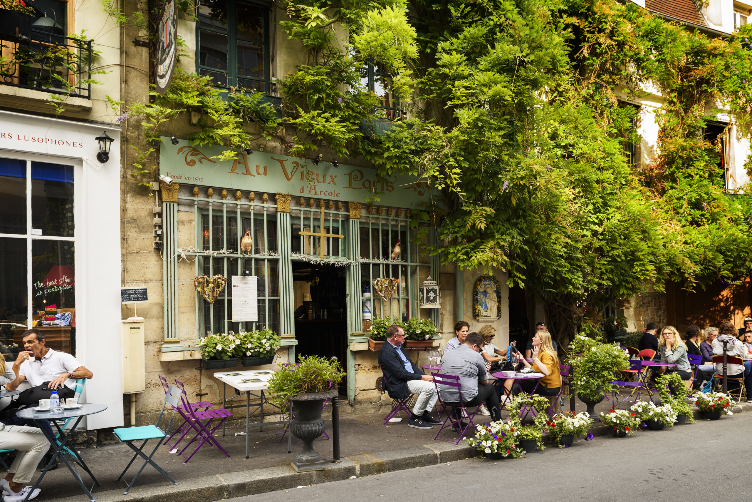 Kafe stille klokken Paris Frankrike tidssone