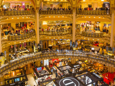 Galeries Lafayette Paris Frankrike shopping kjopesenter varehus