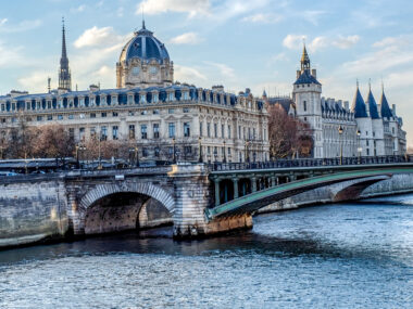 Ile de la cite Paris elv oy oygruppe