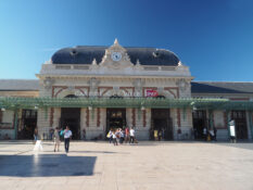 Gare de Nice Ville stasjon tog fra Paris til Nice
