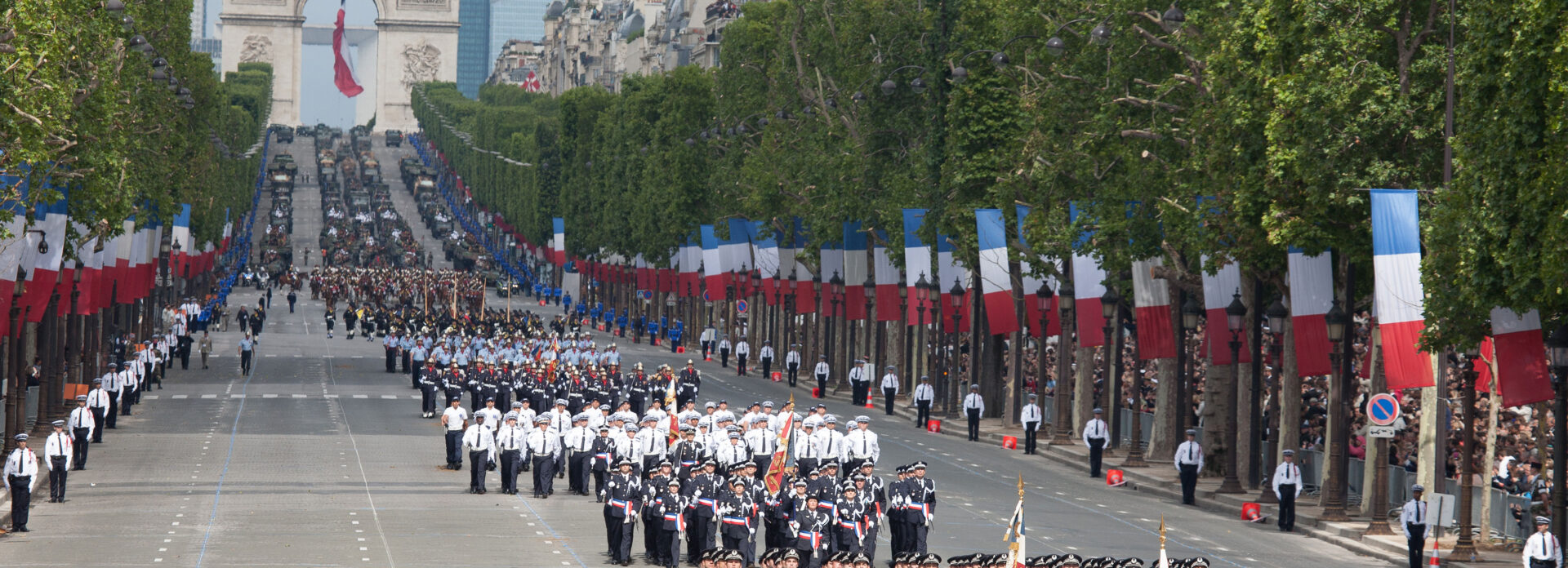 Feire Bastille Day i Paris Frankrikes nasjonaldag